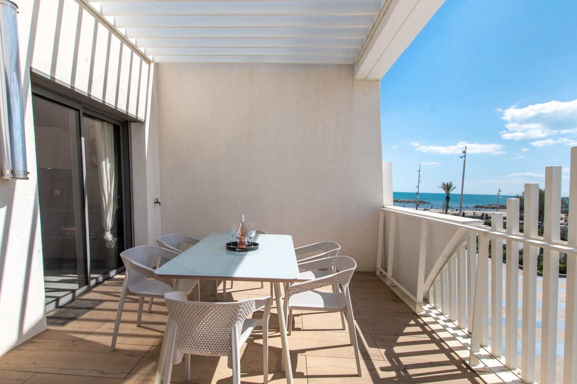 Luxury Mind Vue Exceptionnelle Pied Dans L'Eau Parkings Prives 2 Places Climatisation Hyper Centre Logement D'Exception La Grande Motte Exteriér fotografie